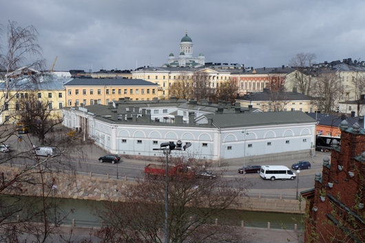 Вид со смотровой площадки Успенского собора в Хельсинки