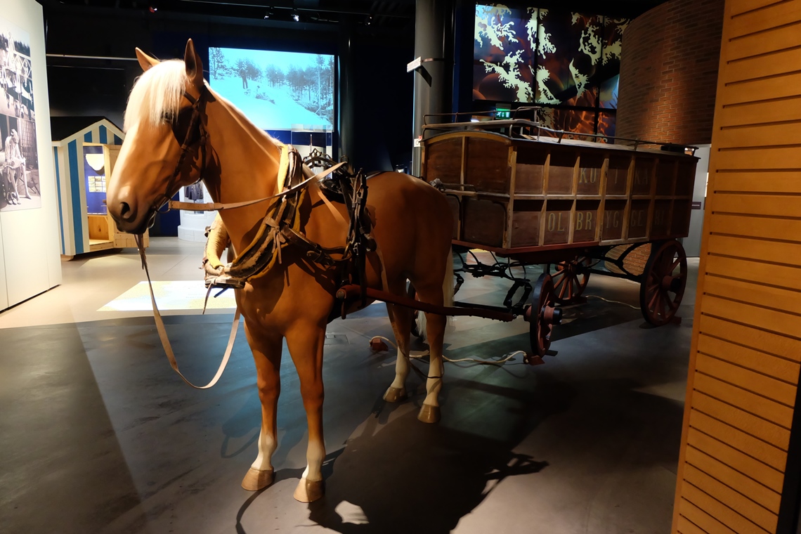Повозка Синебрюхова, экспонат из Краеведческого музея региона Кюми