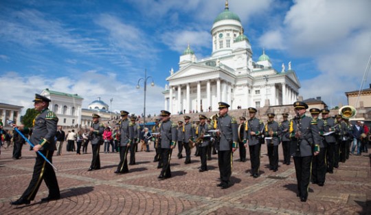 Драгунский оркестр выступает в Хельсинки