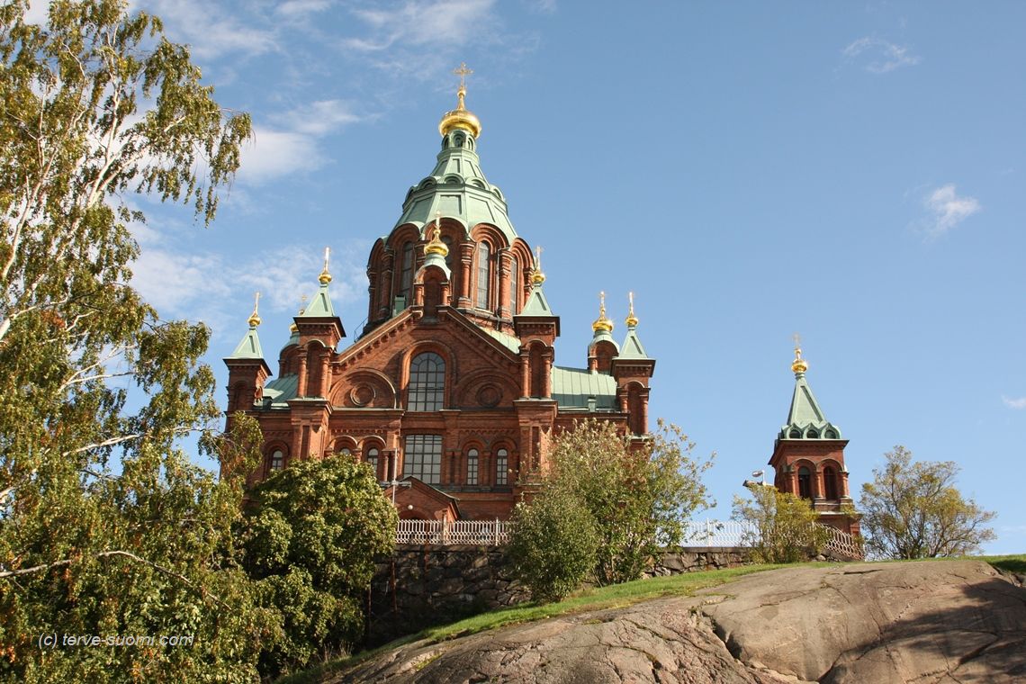 Успенский собор - крупнейший православный собор в Северной и Западной Европе
