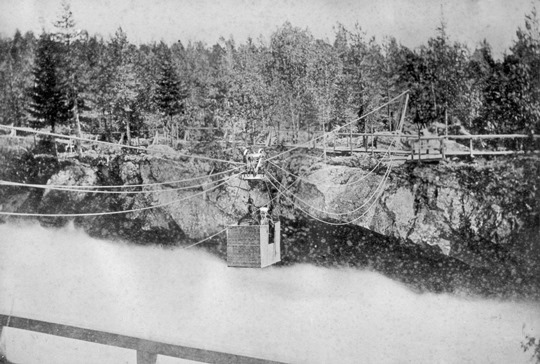 Первый подвесной мост через Иматру. Фото из Википедии