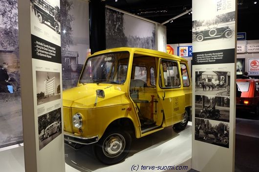 Автомобиль "Червен" развозил почту по дорогам Финляндии в 60 годах прошлого столетия. Назван в честь одной из героинь рассказа Астрид Линдрен "Мы - на острове Сальткрока".