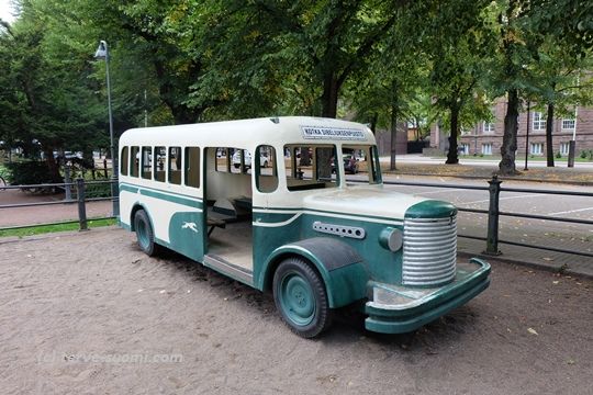 Такие автобусы возили пассажиров в 50-60-х годах прошлого века