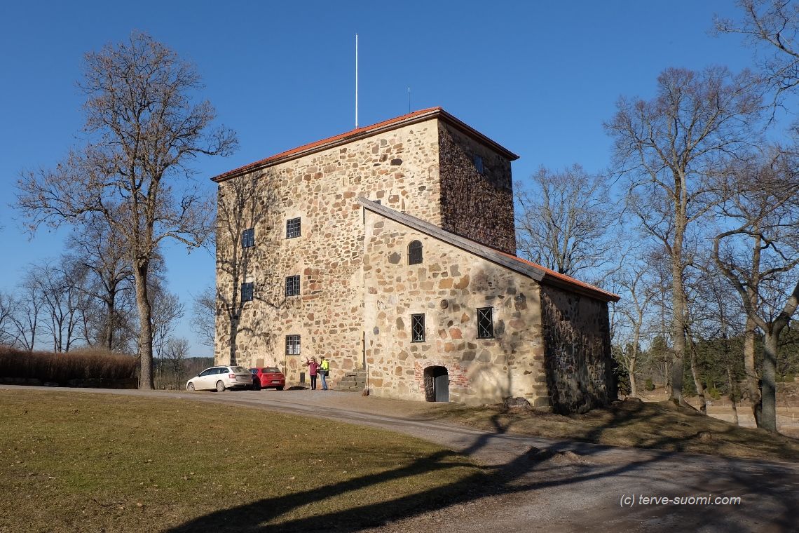 Квидья: старинная ферма с замком